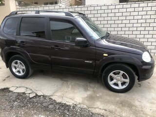 2013 Chevrolet Niva I Рестайлинг, коричневый, 680000 рублей, вид 4