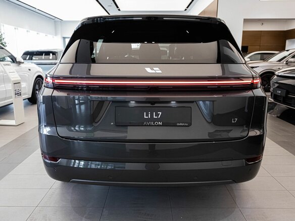 2026 Li Auto (Lixiang) L7 52.3 kWh I Рестайлинг, серый, 10690000 рублей - вид 3