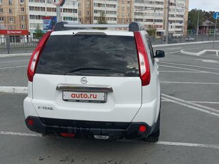 2014 Nissan X-Trail II Рестайлинг, белый, 1800000 рублей, вид 3