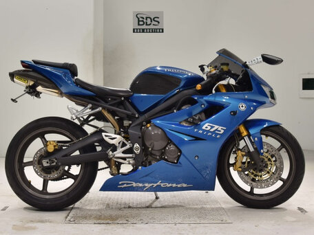 2014 Triumph Daytona 675, синий, 690000 рублей, вид 2