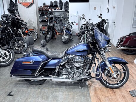 2016 Harley-Davidson Street Glide, синий, 1499000 рублей, вид 3