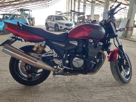 2008 Yamaha XJR1300, красный, 500000 рублей, вид 2