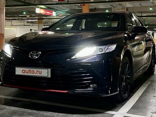 2021 Toyota Camry VIII (XV70) Рестайлинг, чёрный, 4100000 рублей, вид 5