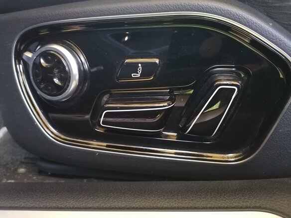 2015 Audi A8 Long III (D4) Рестайлинг, чёрный, 3750000 рублей - вид 20
