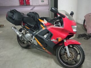 1995 Honda CBR 600F, красный, 310000 рублей, вид 4
