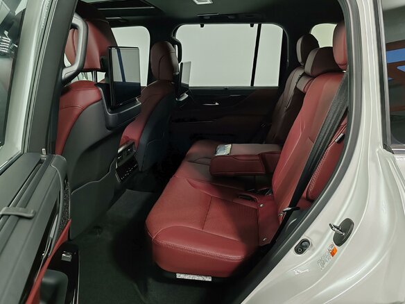 2026 Lexus LX 600 IV, белый, 21290000 рублей - вид 11