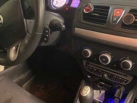 2010 Renault Megane III, белый, 630000 рублей - вид 3