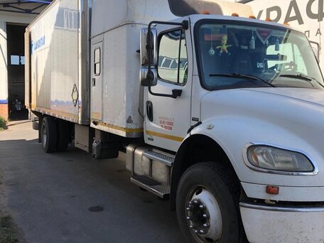 2004 Freightliner Business Class (M2), белый, 2450000 рублей, вид 2