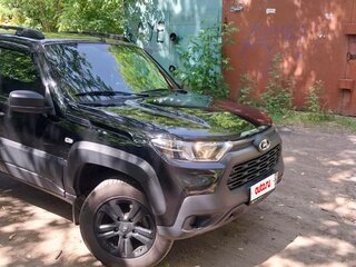 2023 Lada (ВАЗ) Niva Travel I, чёрный, 1250000 рублей, вид 3