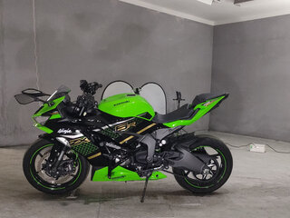 2020 Kawasaki ZX-6 Ninja, зелёный, 960000 рублей, вид 2