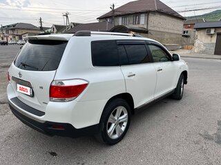 2012 Toyota Highlander II (XU40) Рестайлинг, белый, 1950000 рублей, вид 4