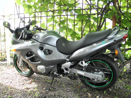 2004 Suzuki GSX 750F Katana, серый, 379000 рублей, вид 2