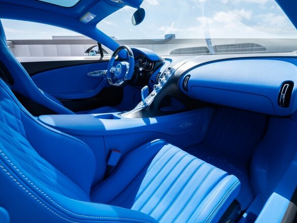 2023 Bugatti Chiron, белый - вид 6