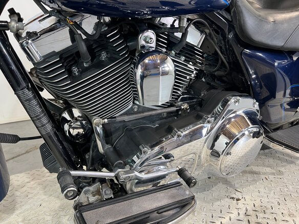 2010 Harley-Davidson Road King, синий, 610000 рублей - вид 23