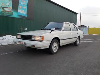 1982 Toyota Corona VII (T140), белый, 360000 рублей, вид 2
