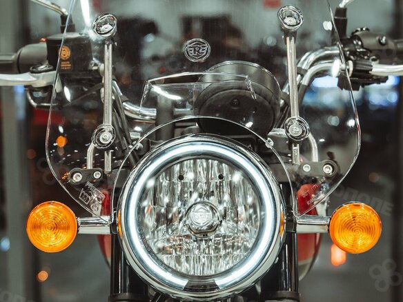 2026 Royal Enfield Meteor, красный, 528000 рублей - вид 5