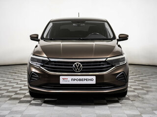 2020 Volkswagen Polo VI, коричневый, 1429000 рублей, вид 2