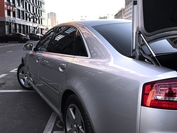 2007 Audi A8 Long II (D3) Рестайлинг 2, серебристый, 1100000 рублей - вид 5