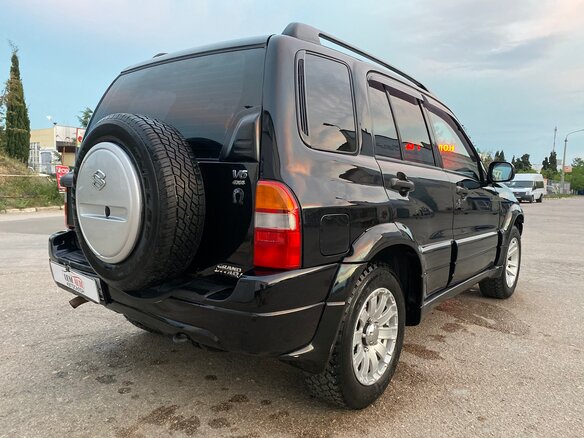 2000 Suzuki Grand Vitara I, чёрный - вид 5
