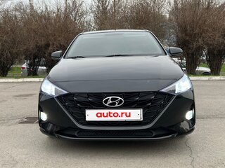 2021 Hyundai Solaris II Рестайлинг, чёрный, 1750000 рублей, вид 1