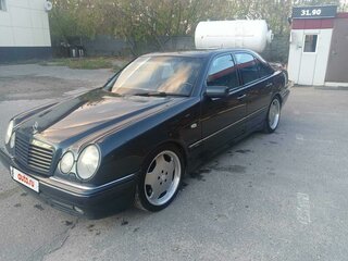 1998 Mercedes-Benz E-Класс AMG 55 AMG II (W210, S210), синий, 1599999 рублей, вид 2