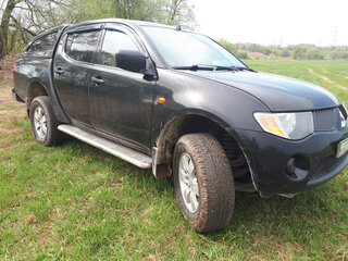 2008 Mitsubishi L200 IV, чёрный, 1500000 рублей, вид 1