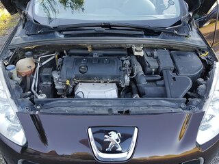 2011 Peugeot 308 I Рестайлинг, коричневый, 580000 рублей, вид 3