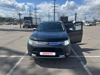 2014 Mitsubishi Outlander III Рестайлинг, серый, 1430000 рублей, вид 1