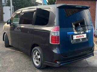 2007 Toyota Noah II (R70), серый, 1225000 рублей, вид 4