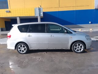 2002 Toyota Ipsum II (M20), серебристый, 550000 рублей, вид 1