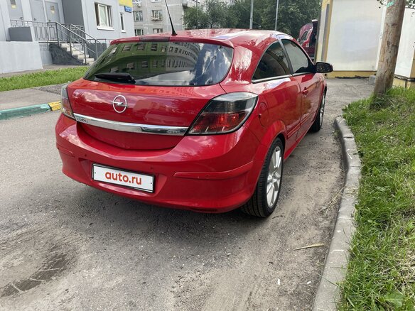 2007 Opel Astra GTC H Рестайлинг, красный, 550000 рублей - вид 4