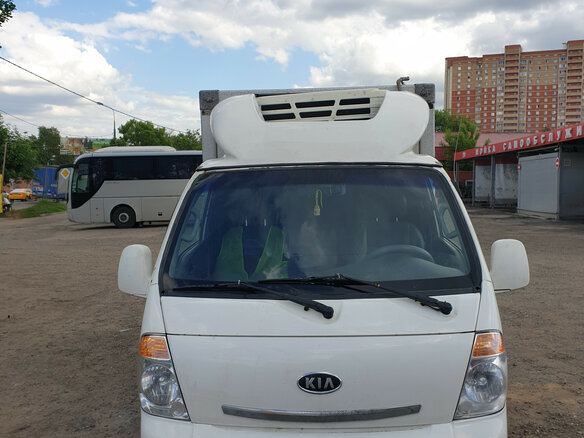 2010 Kia Bongo, белый, 500000 рублей - вид 3