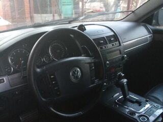 2003 Volkswagen Touareg I, чёрный, 850000 рублей, вид 4