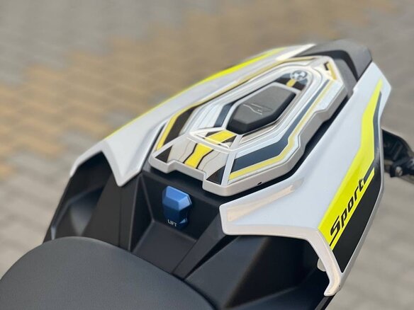 2021 BMW S 1000 R, серебристый, 2300000 рублей - вид 4