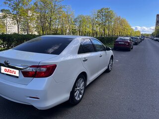 2012 Toyota Camry VII (XV50), белый, 1860000 рублей, вид 3