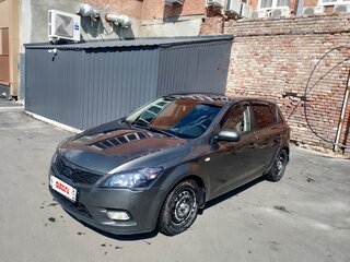 2010 Kia Ceed I Рестайлинг, серебристый, 590000 рублей, вид 2