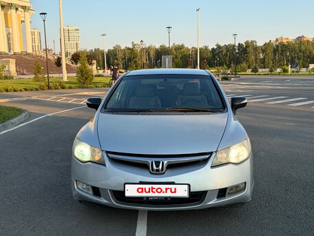 2006 Honda Civic VIII, серебристый, 390000 рублей, вид 3