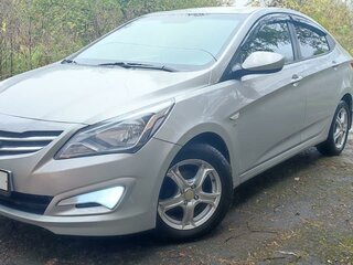 2016 Hyundai Solaris I Рестайлинг, серебристый, 1050000 рублей, вид 1