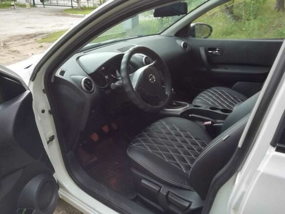 2011 Nissan Qashqai+2 I Рестайлинг, белый, 1300000 рублей - вид 10