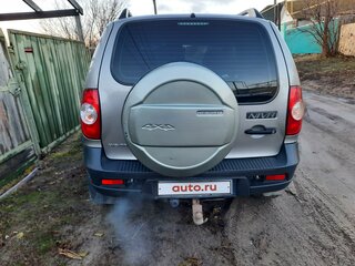 2017 Chevrolet Niva I Рестайлинг, серый, 900000 рублей, вид 2