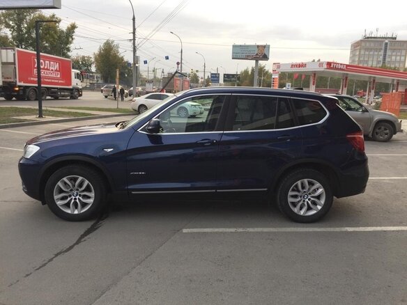 2012 BMW X3 28i xDrive II (F25), синий, 2300000 рублей - вид 3