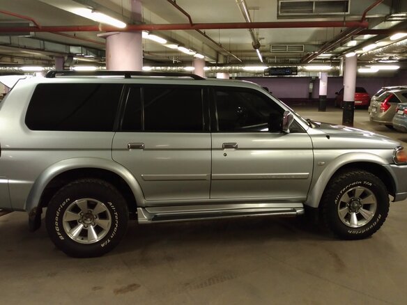 2003 Mitsubishi Pajero Sport I, серебристый - вид 9