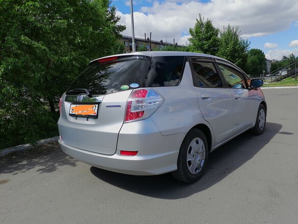 2013 Honda Fit Shuttle I, серый, 1200000 рублей - вид 1