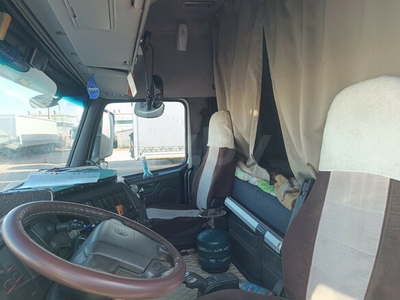 2011 Volvo FH, белый, 2750000 рублей - вид 4