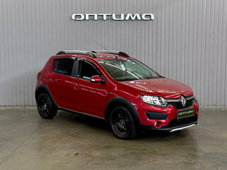 2015 Renault Sandero Stepway II, красный, 797000 рублей, вид 3