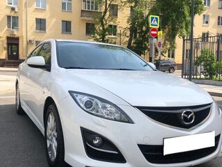 2010 Mazda 6 II (GH) Рестайлинг, белый, 950000 рублей, вид 3