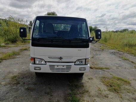 2000 Nissan Atlas, белый, 1800000 рублей, вид 3
