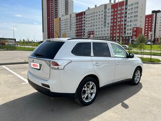 2012 Mitsubishi Outlander III, белый, 1410000 рублей, вид 5