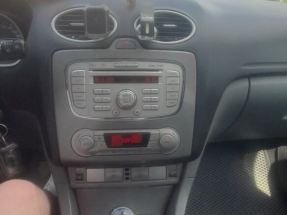 2009 Ford Focus II Рестайлинг, белый, 450000 рублей - вид 15