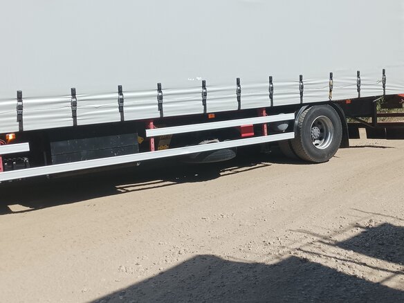 2000 DAF CF 75, красный, 2650000 рублей - вид 6